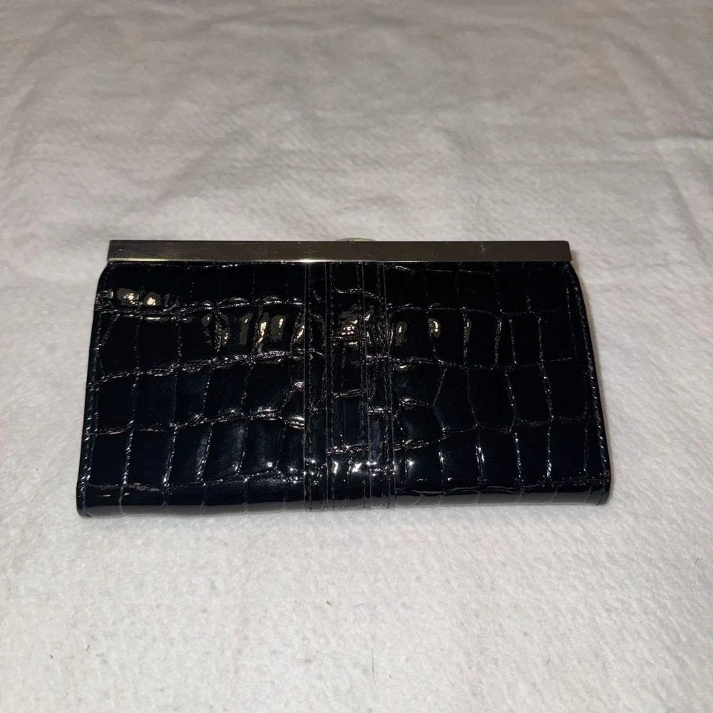 Black Crocodile‑Embossed Faux Leather Clutch Silver Toned Frame EUC